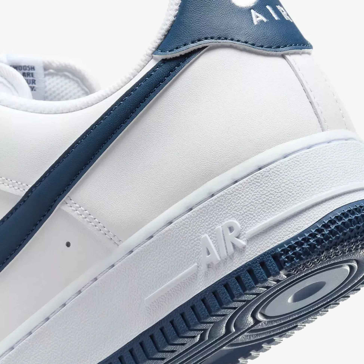 Baskets NK AF1 – Blanc & Bleu marine