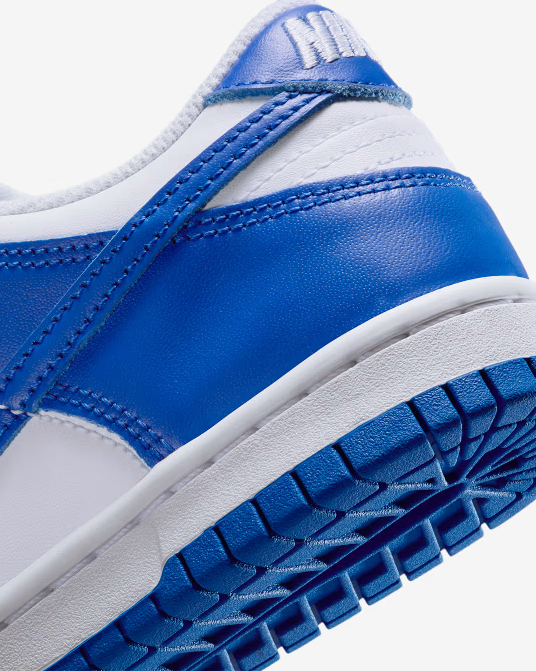 Baskets NK Dunk Low