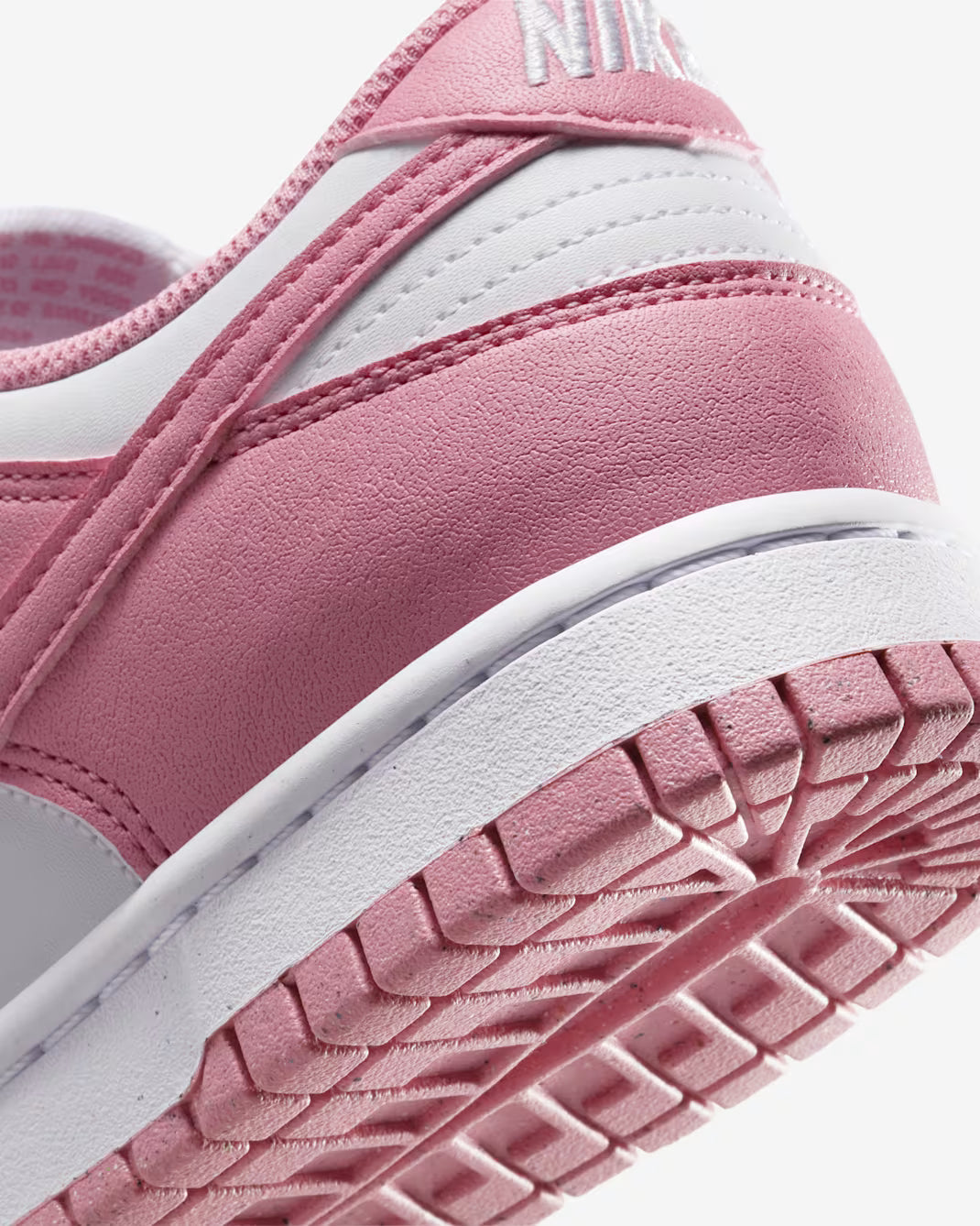 Baskets NK Dunk Low