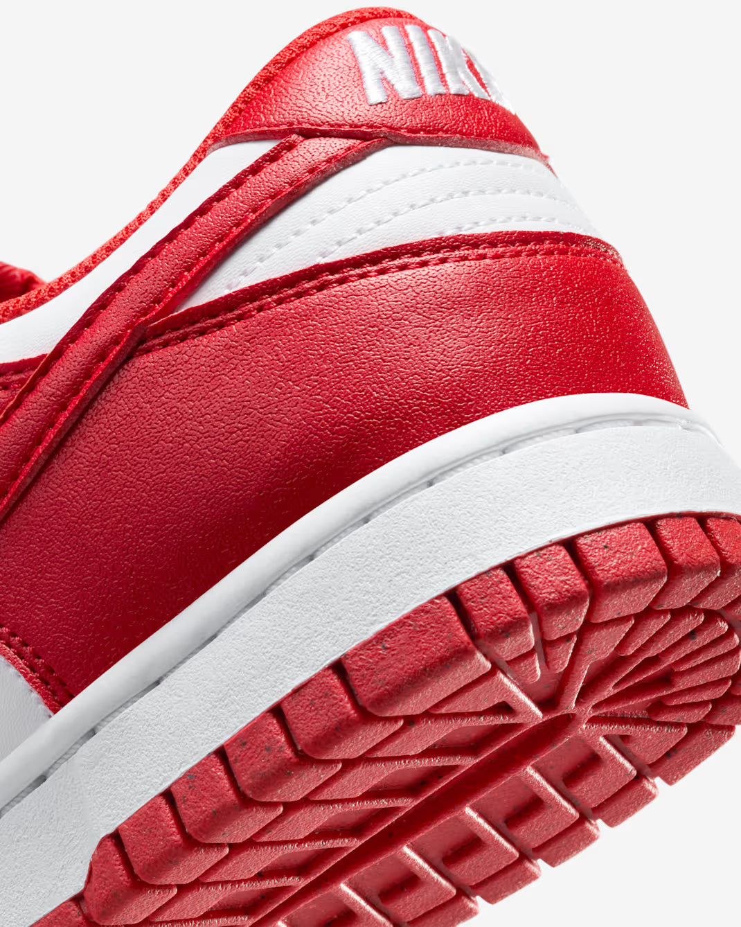 Baskets NK Dunk Low