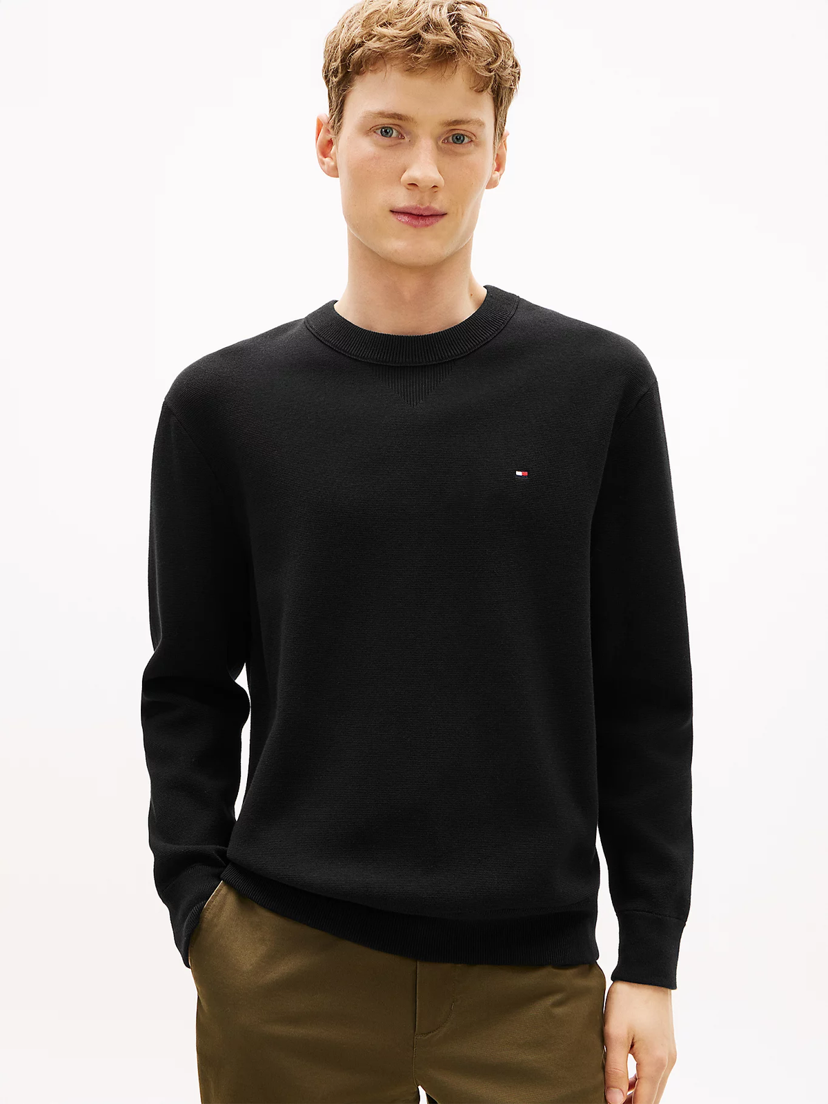 Pull Homme Col Rond – Élégance Intemporelle ; Confort Quotidien
