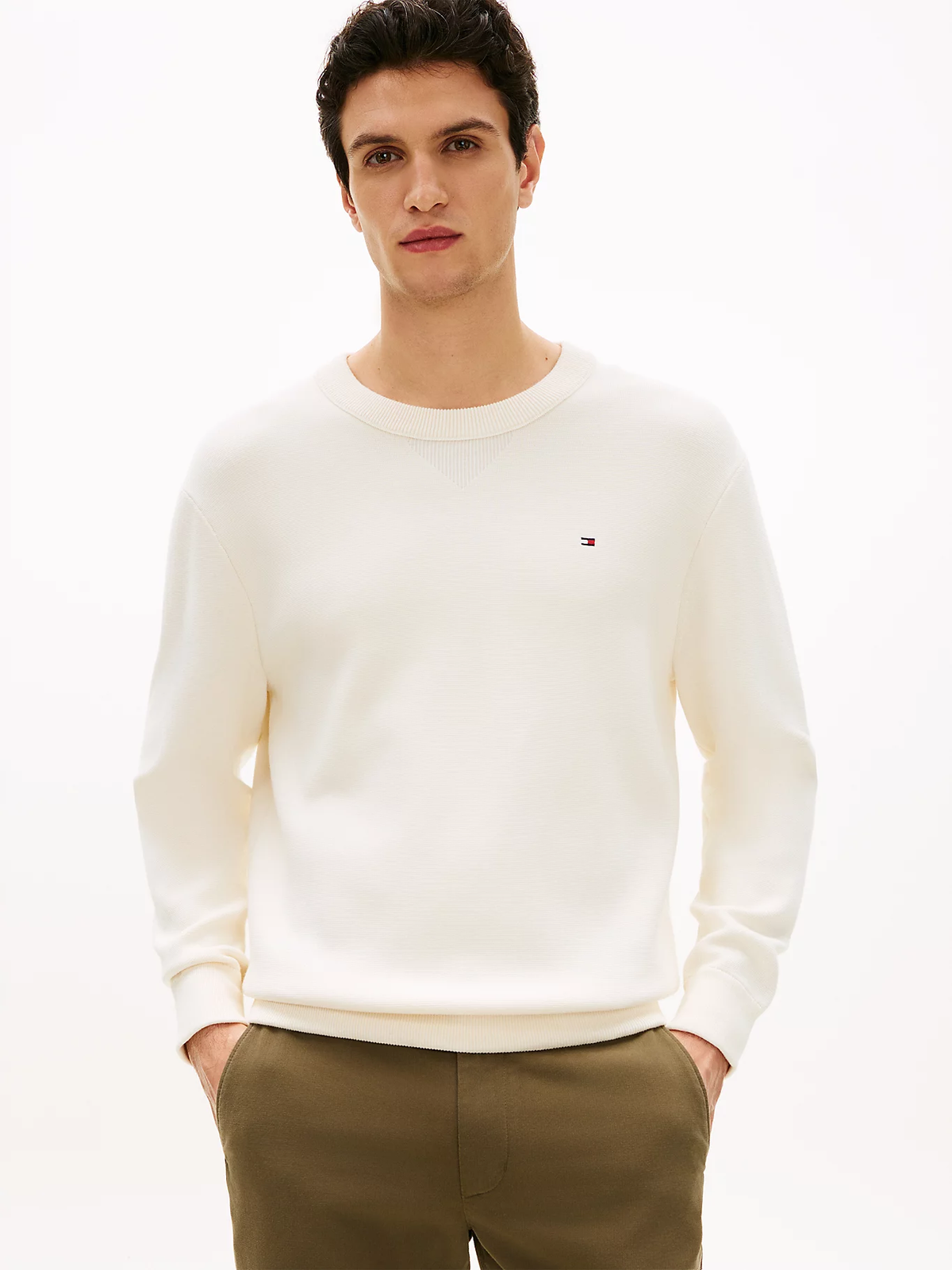 Pull Homme Col Rond – Élégance Intemporelle ; Confort Quotidien