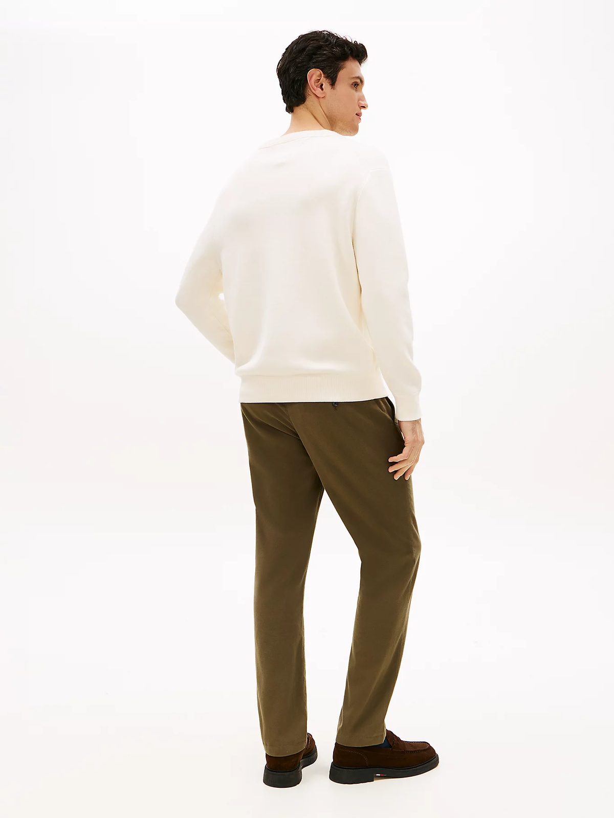 Pull Homme Col Rond – Élégance Intemporelle ; Confort Quotidien